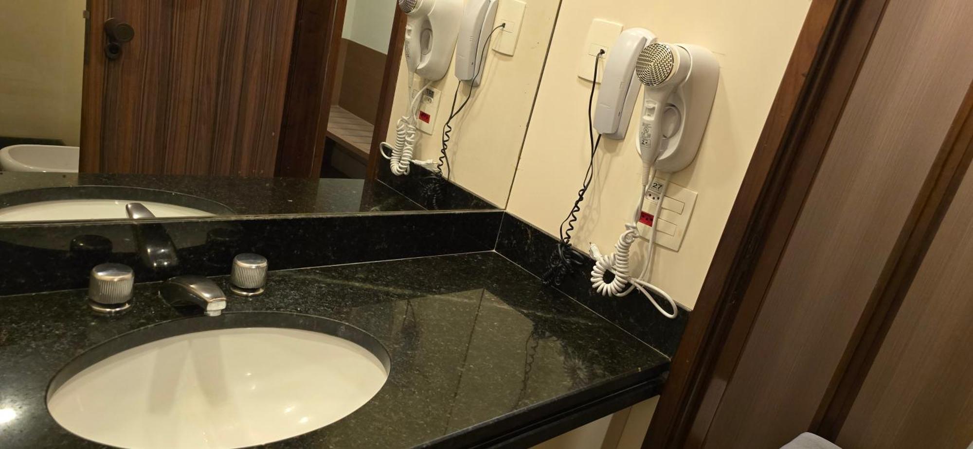 Standard Twin Room,1710599266:JPEG